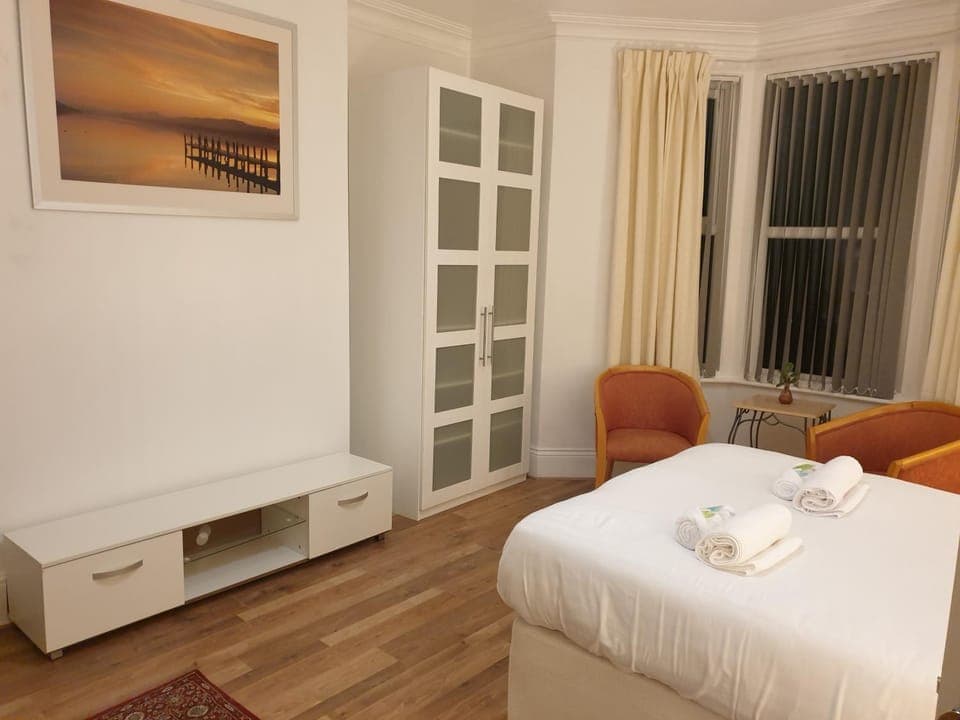 Bed, Photo of the whole room, Bedroom, towels, wardrobe