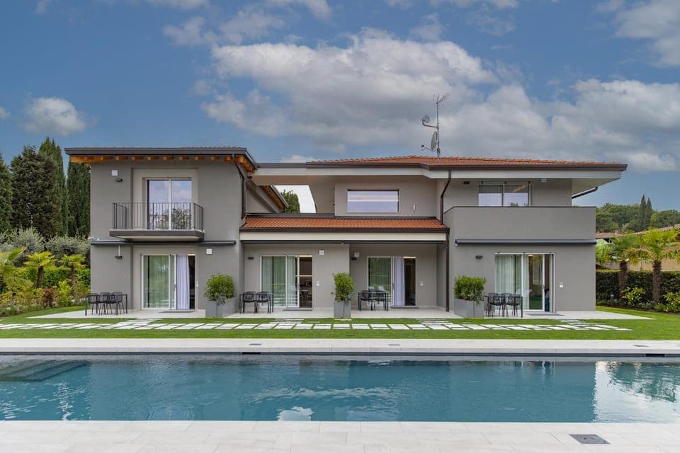 Property building, Garden, Pool view, Swimming pool, Swimming pool