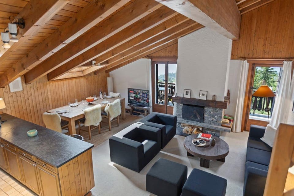 Living room, Seating area