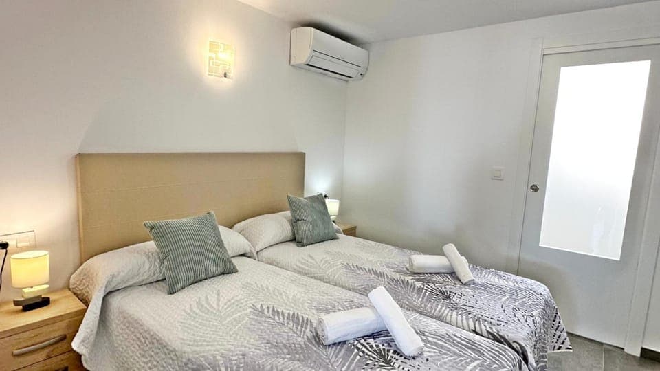 ROMPEOLAS GANDIA - Alquiler solo a familias Apartment in Gandia