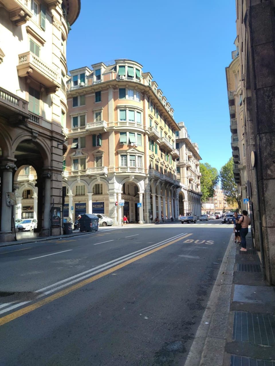 Neighbourhood, Street view, Location