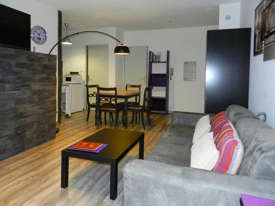 Bed, Living room, Dining area