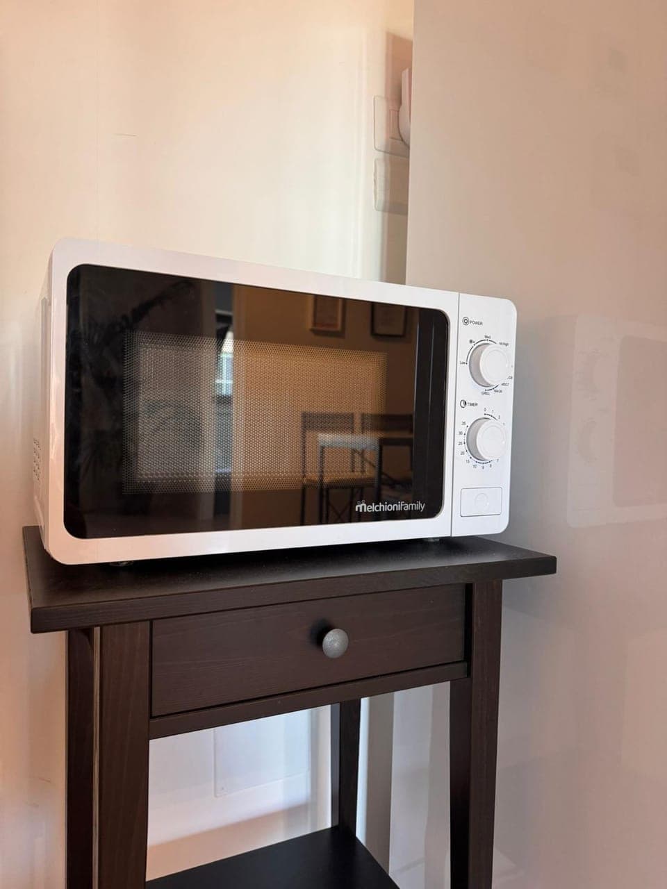 Kitchen or kitchenette, microwave, oven