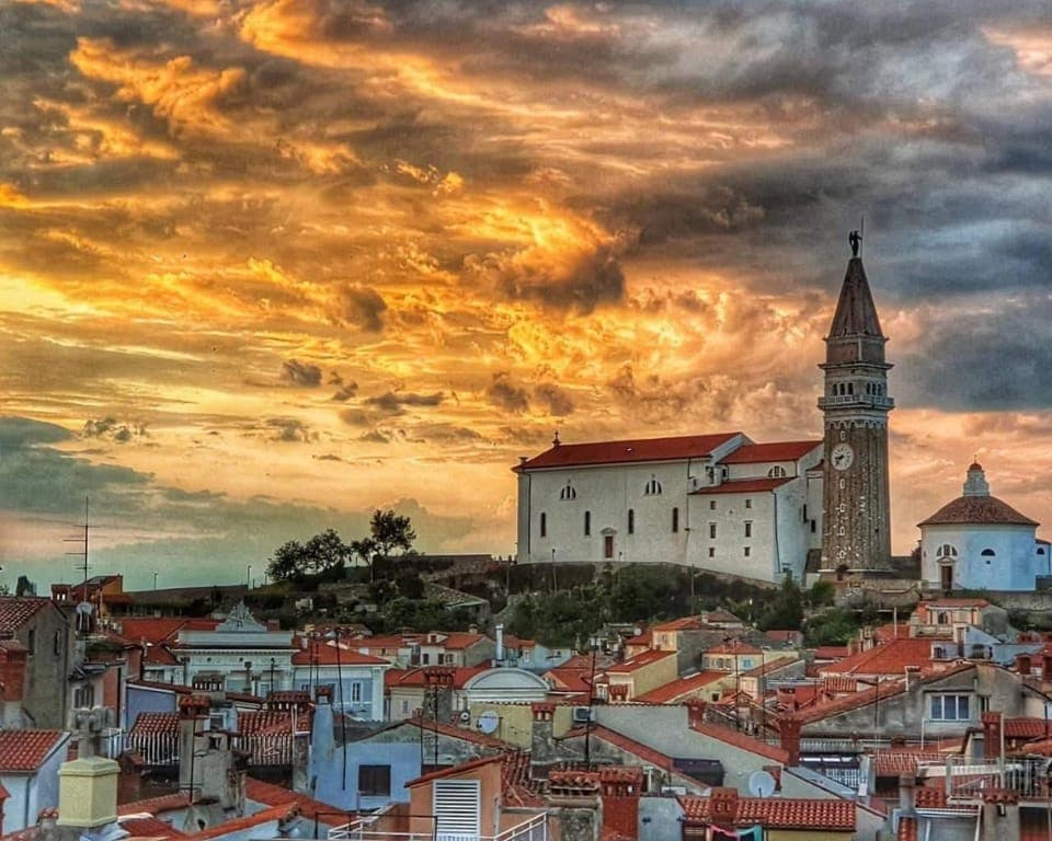 Balcony/Terrace, Landmark view