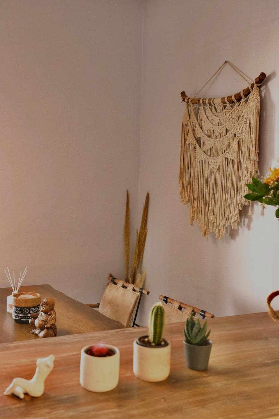 Decorative detail, Dining area