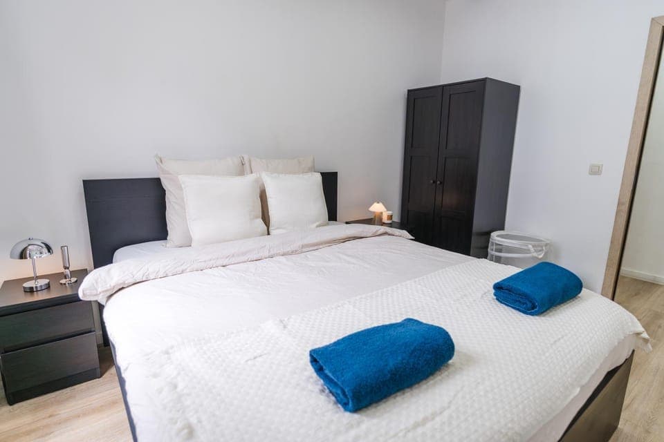 Property building, Bed, Bedroom, towels, wardrobe