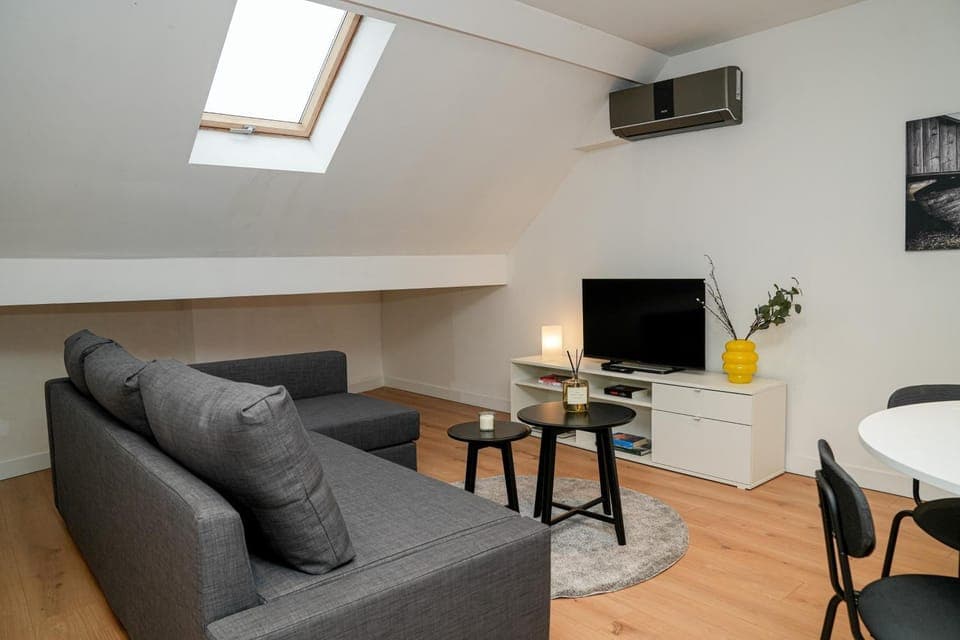 TV and multimedia, Dining area