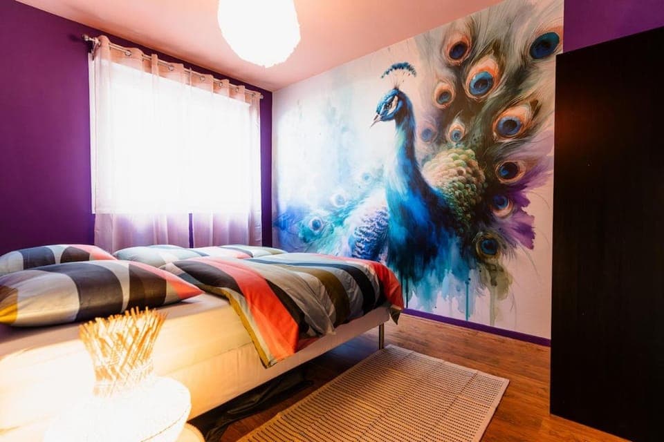 Bed, Photo of the whole room