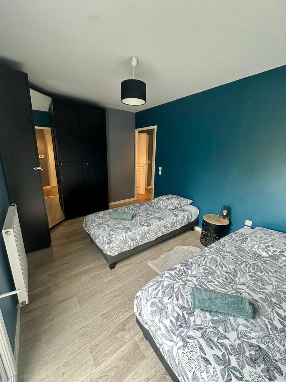 Photo of the whole room, Bedroom, towels, wardrobe