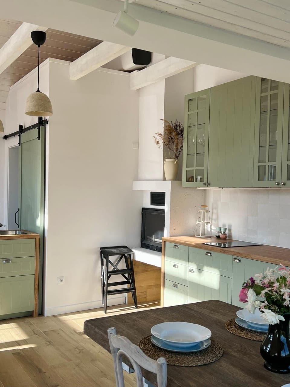 Kitchen or kitchenette
