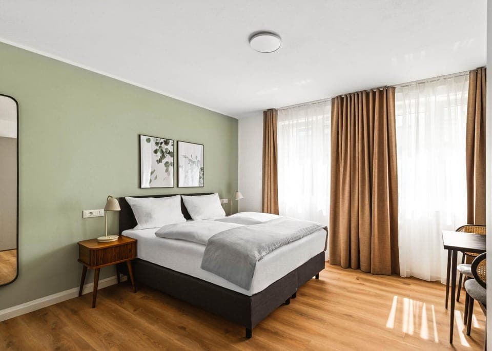 Bed, Photo of the whole room, Bedroom