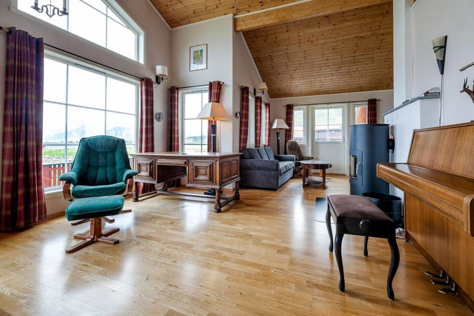 View (from property/room), Living room, Seating area, fireplace