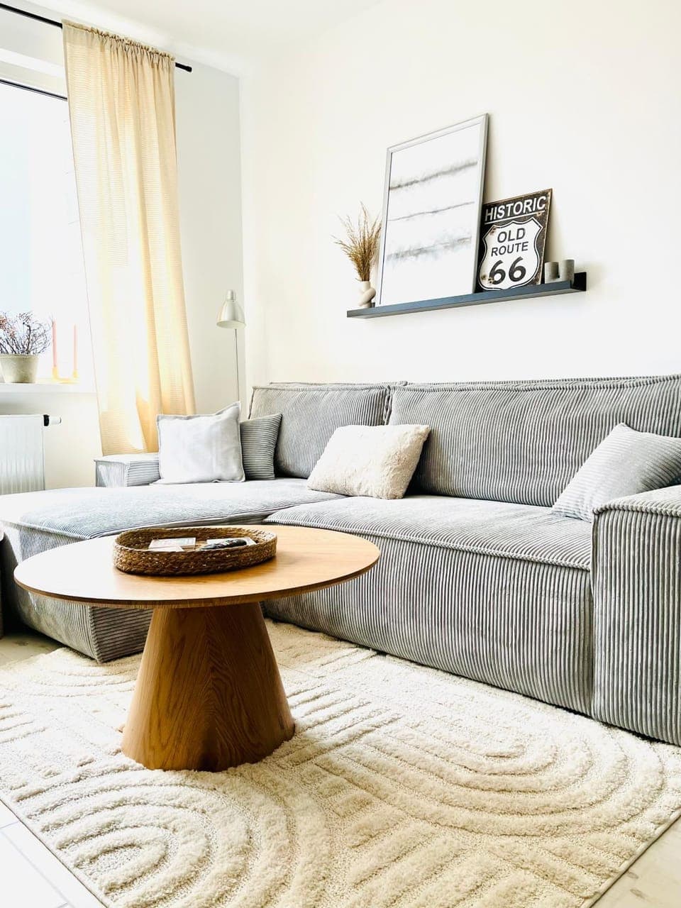 Living room, Seating area