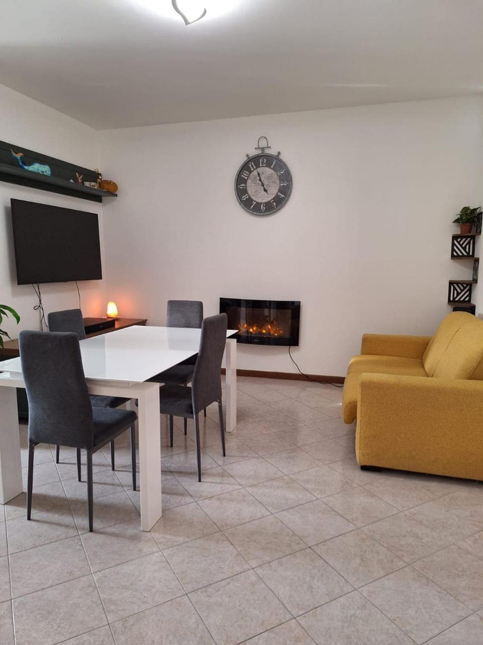 TV and multimedia, Living room, Seating area, Dining area, Facility for disabled guests, acessibility