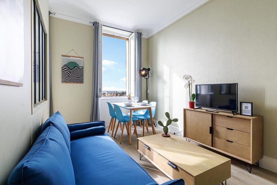 TV and multimedia, Living room