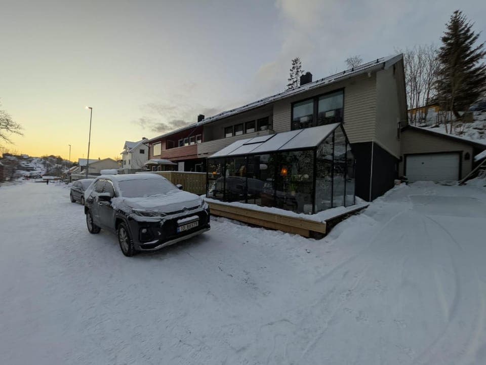 Property building, Parking