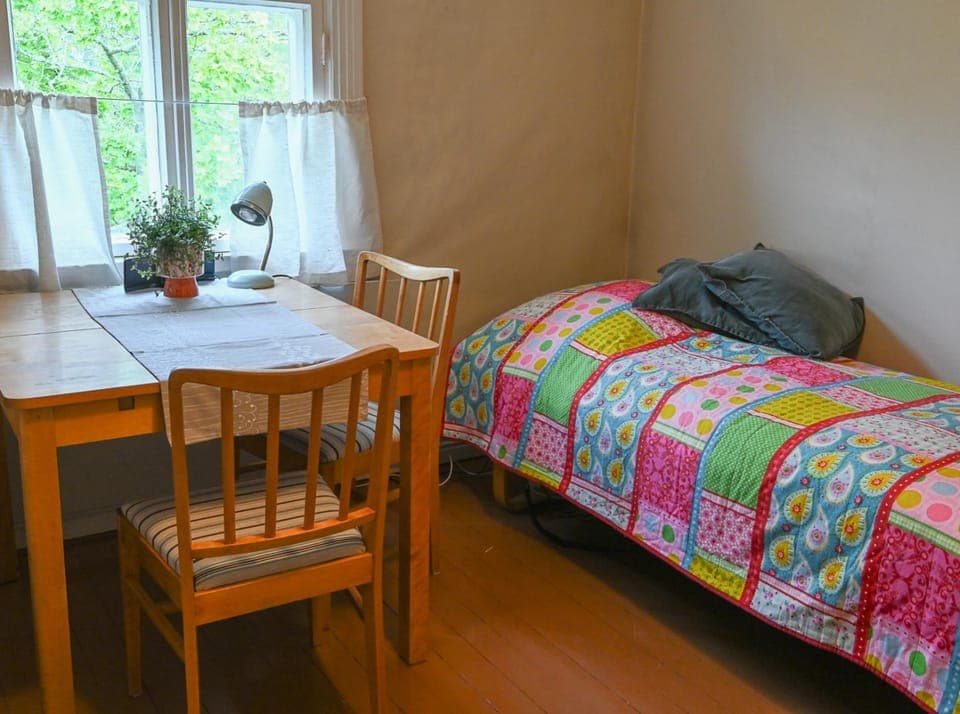 Bed, Photo of the whole room, Dining area, Bedroom