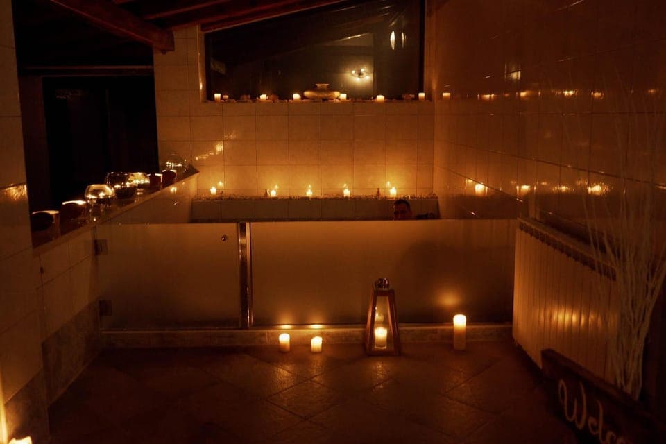 Location, children, Family