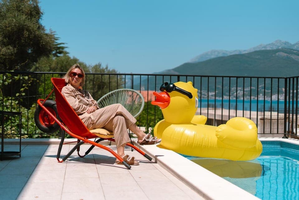 People, Mountain view, Swimming pool, Swimming pool