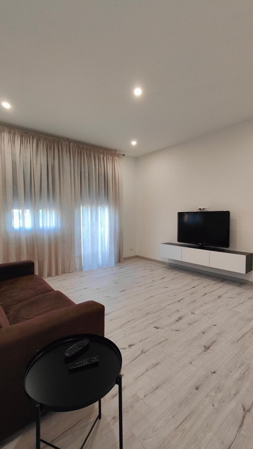 Communal lounge/ TV room, TV and multimedia, Living room, Seating area