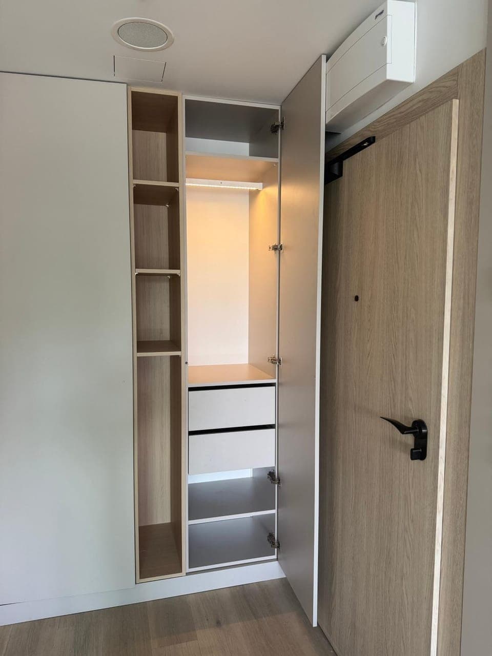 Kitchen or kitchenette, wardrobe