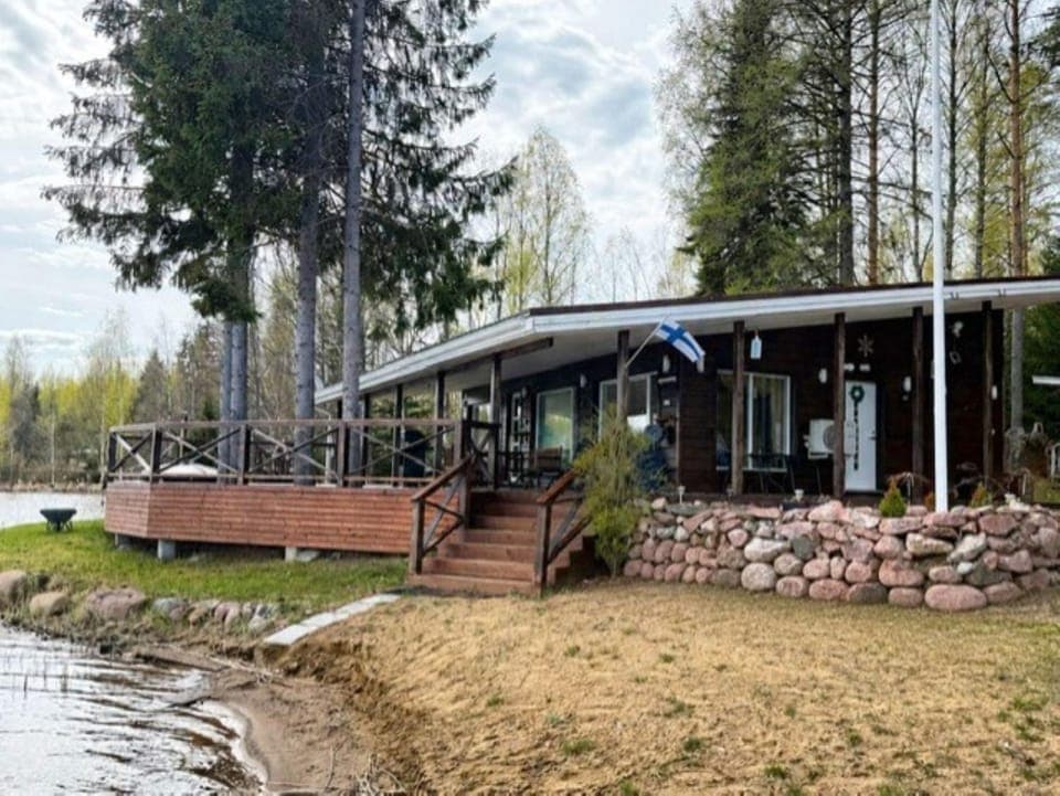 Property building, Day