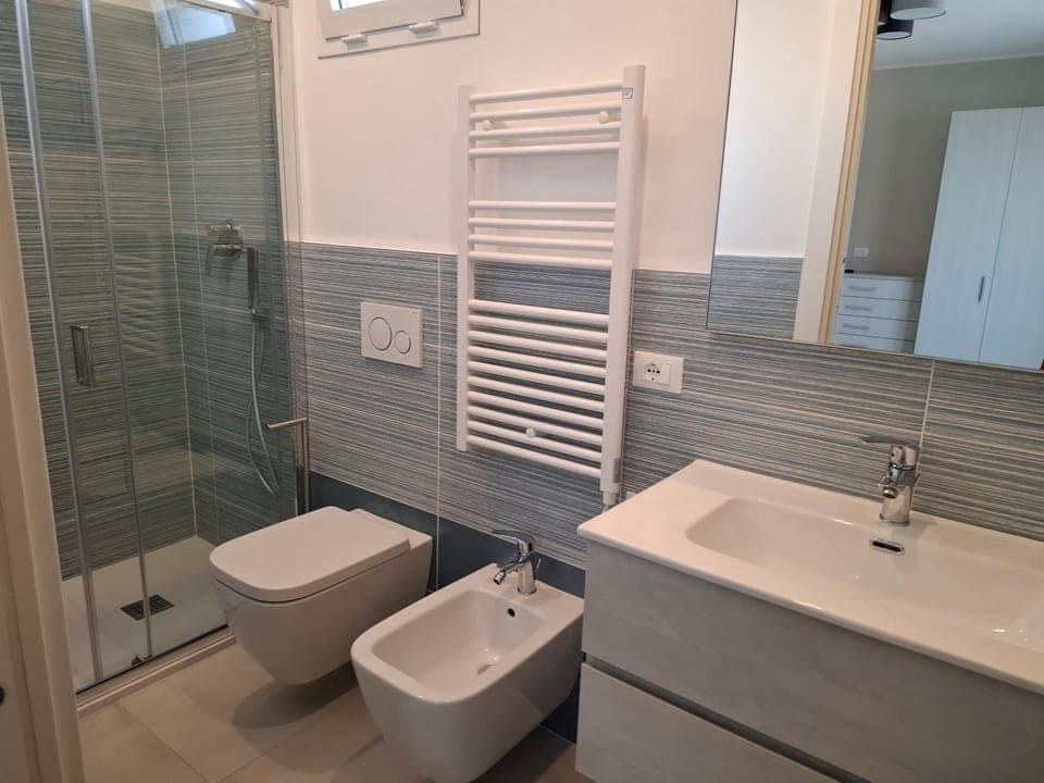 Shower, Toilet, Bathroom, bidet