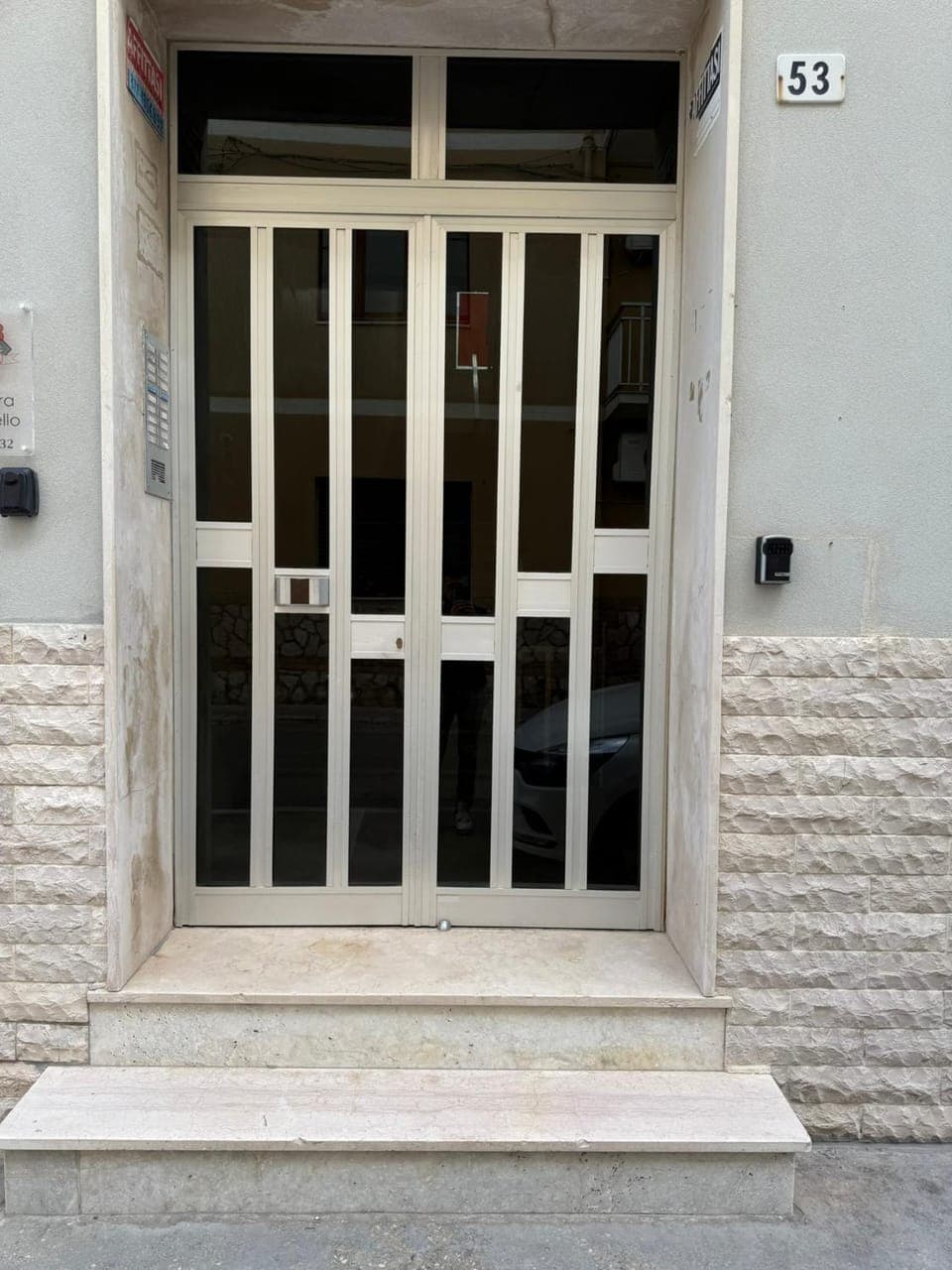 Property building, Facade/entrance