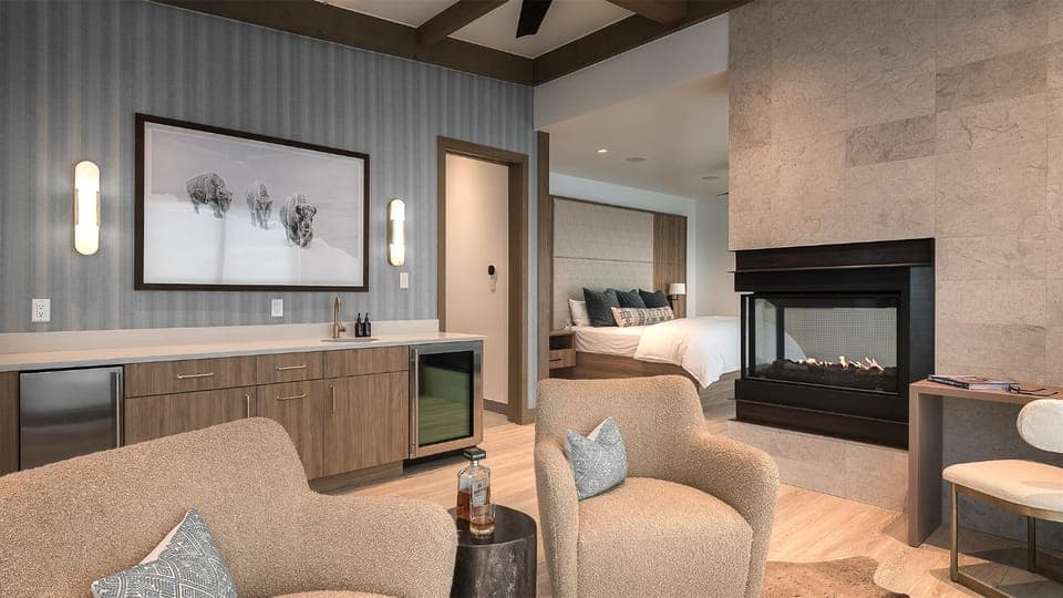 Bed, Seating area, fireplace