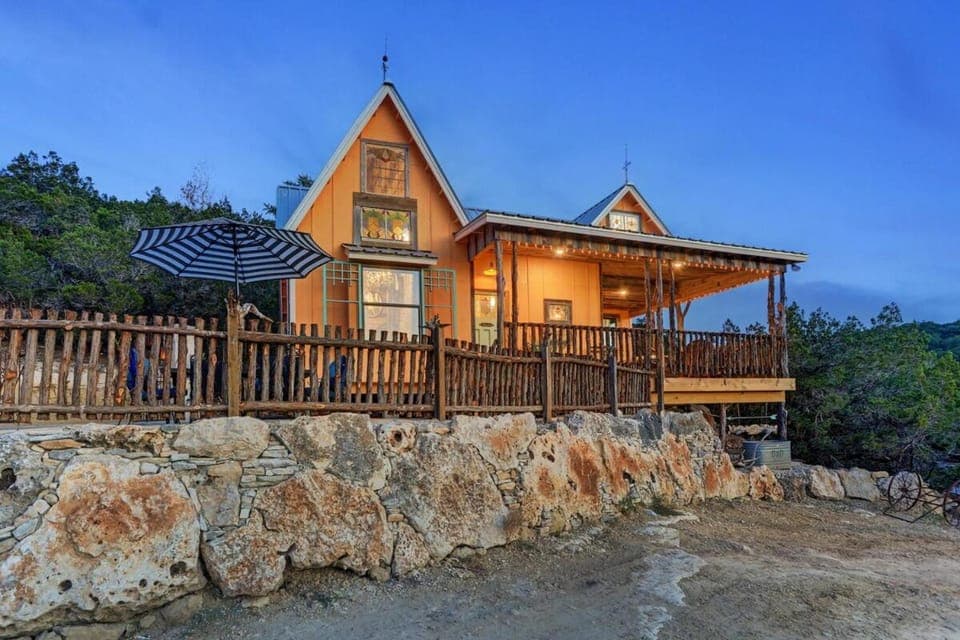 Property building, Day