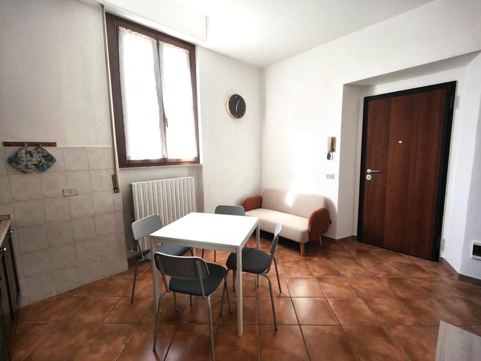 Living room, Seating area, Dining area, internet