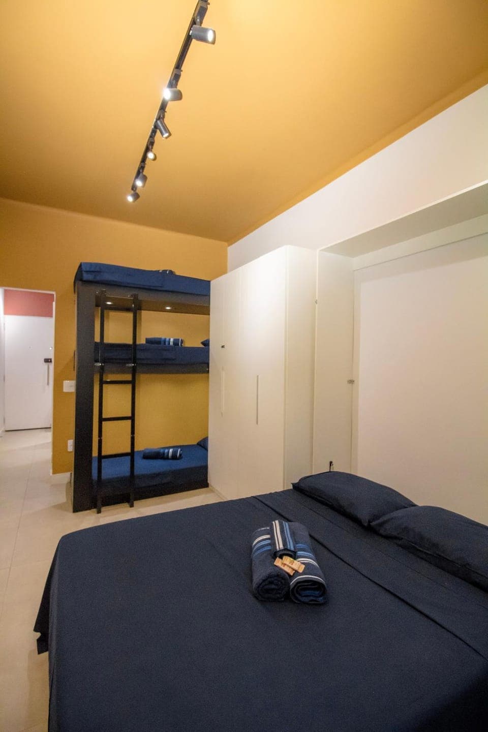 Bed, Bedroom, bunk bed