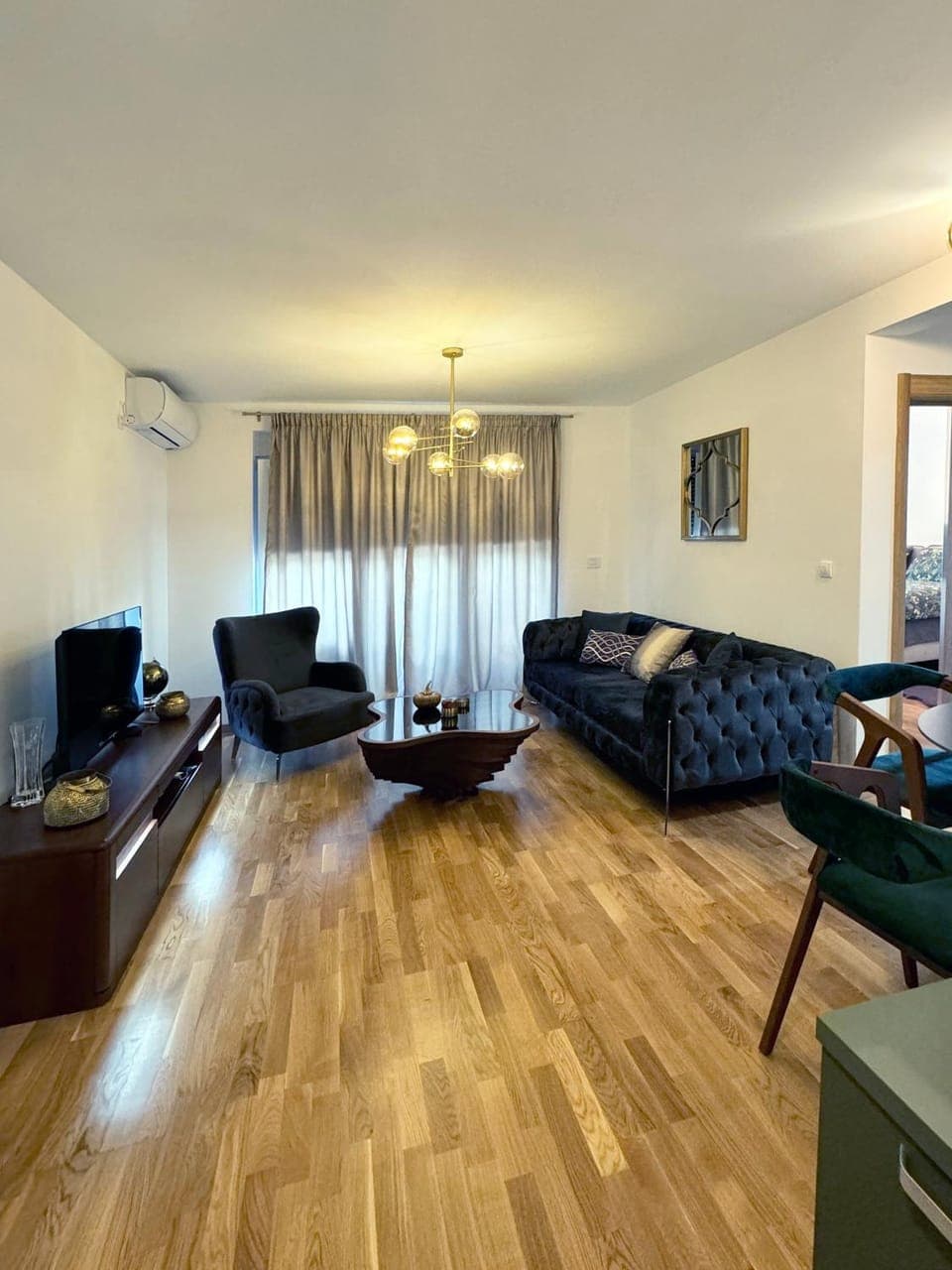 TV and multimedia, Living room, Seating area