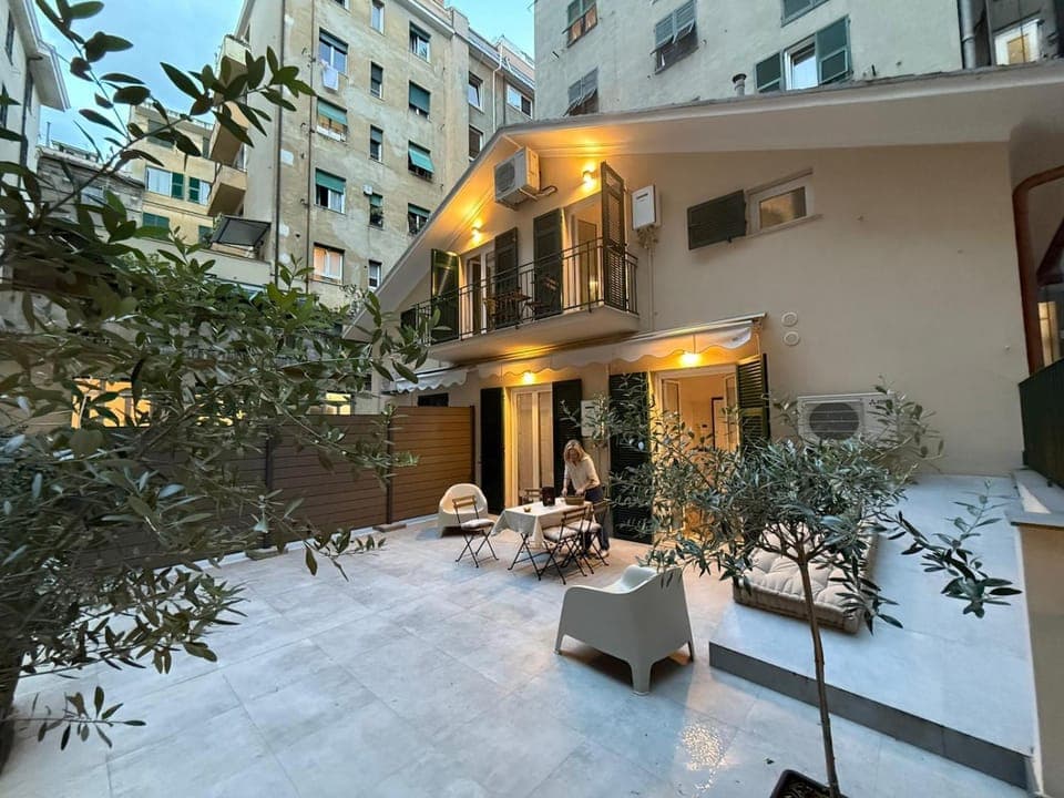 Property building, Balcony/Terrace