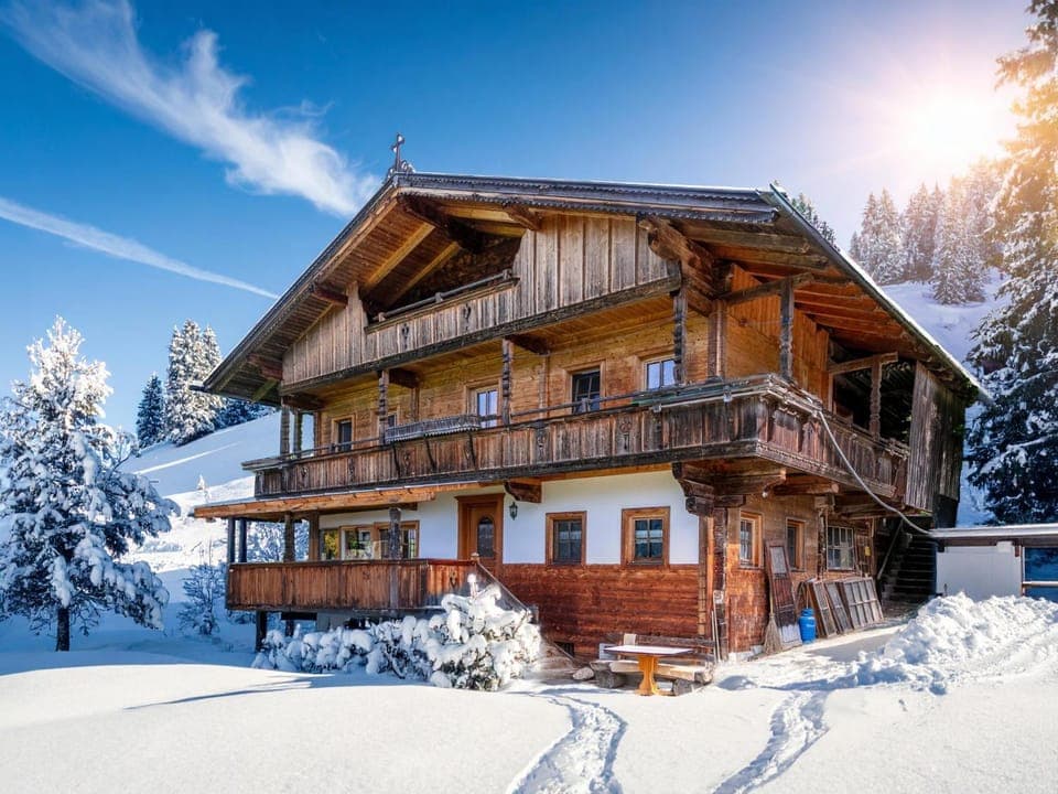 Property building, Winter