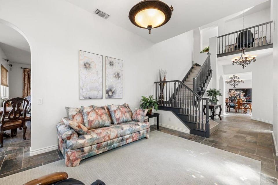 Spacious Luxury home in Gated Community with Resort Pool & Scenic Views House in Carlsbad