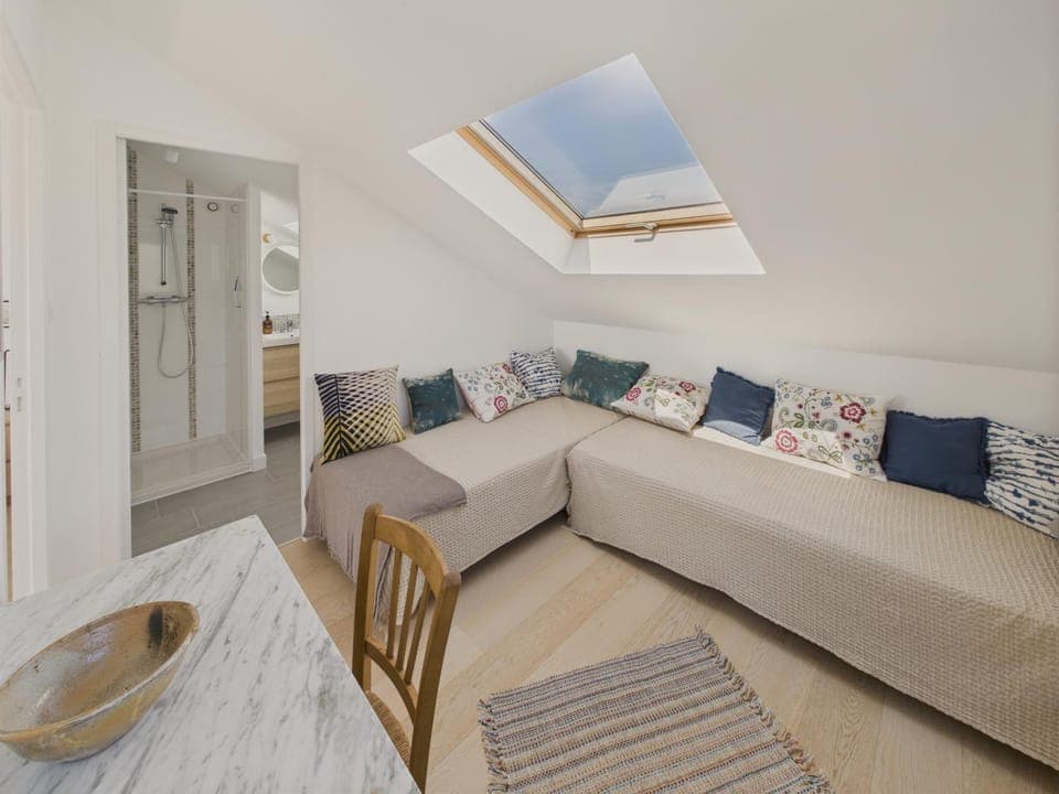 Communal lounge/ TV room, Living room