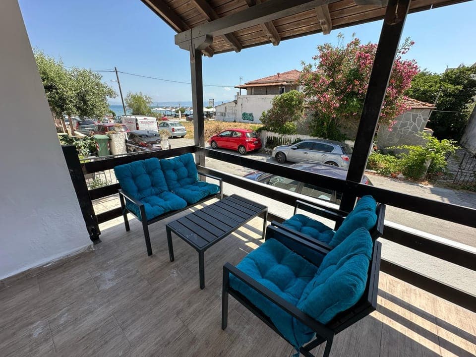 Patio, View (from property/room), Balcony/Terrace, Living room