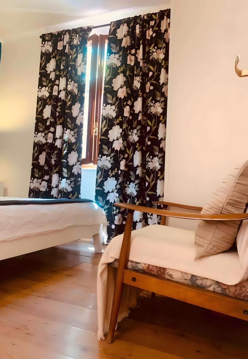 Property building, Living room, Bedroom