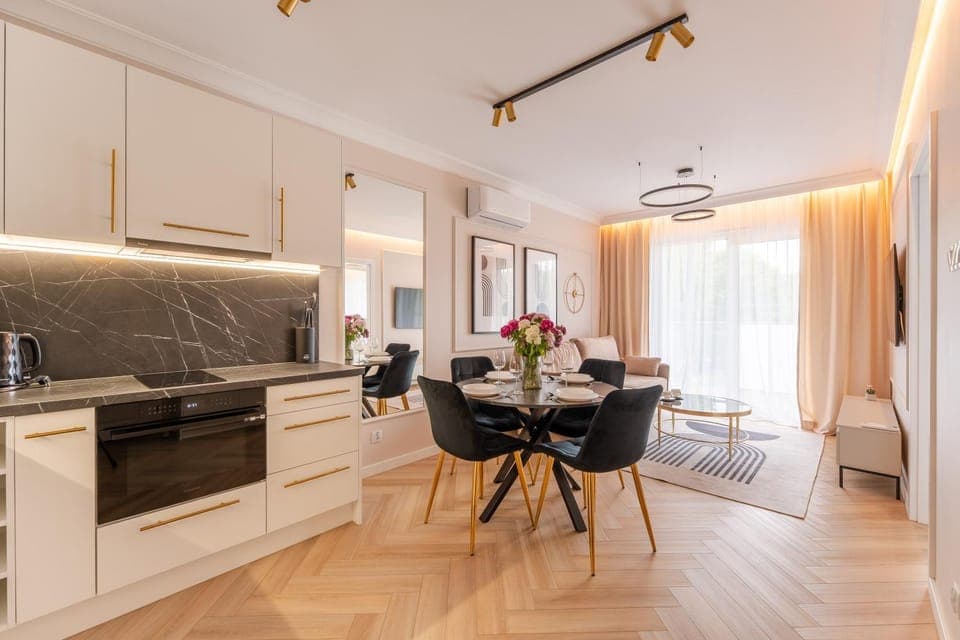 Kitchen or kitchenette, Living room, Seating area, Dining area, stove