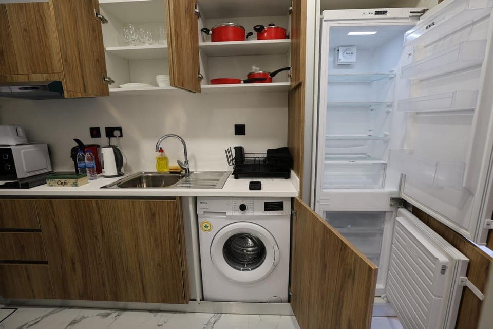 Coffee/tea facilities, Kitchen or kitchenette, washing machine