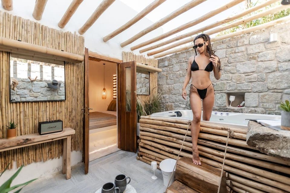 Shower, Toilet, Patio, Patio, Spring, Off site, People, Property logo or sign, Property logo or sign, Natural landscape, Garden, Garden, Hot Tub, Hot Tub, Massage, Nightclub / DJ, TV and multimedia, Balcony/Terrace, Spa and wellness centre/facilities, Food and drinks, Other, Photo of the whole room, Decorative detail, Logo/Certificate/Sign, Logo/Certificate/Sign, Logo/Certificate/Sign, Autumn, Garden view, Garden view, Buffet breakfast, Location, group of guests, Certificate/Award, Certificate/Award, Certificate/Award, Public Bath, Public Bath, Inner courtyard view, Bath, currency exchange, hair dryier, room service, sunbed, air conditioner, air conditioner