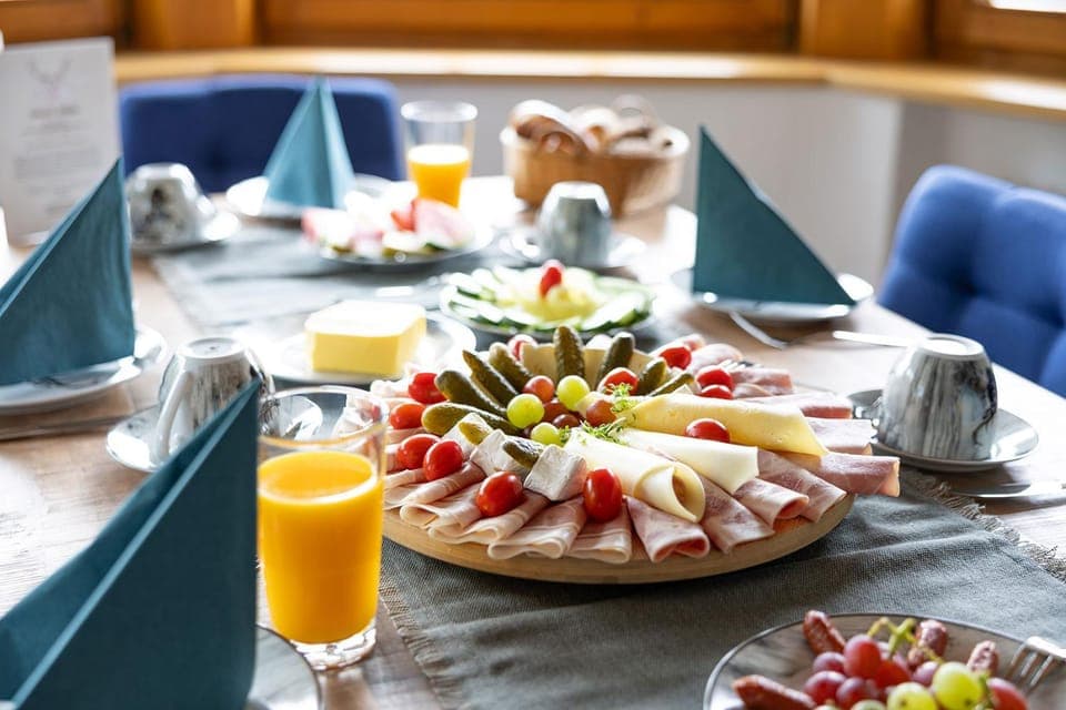 Food and drinks, Food, Breakfast, Buffet breakfast, Drinks