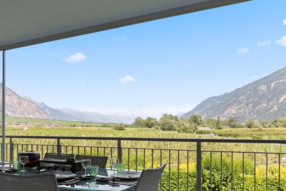 Day, View (from property/room), Balcony/Terrace, Dining area