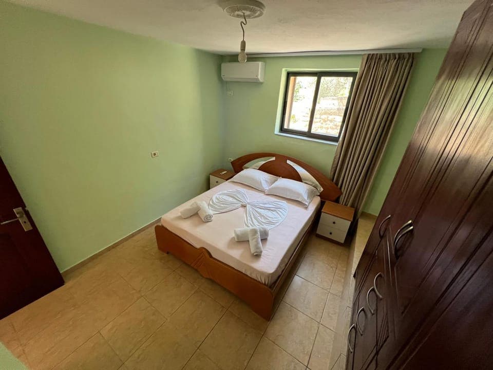 Bed, Photo of the whole room, Bedroom, towels, air conditioner