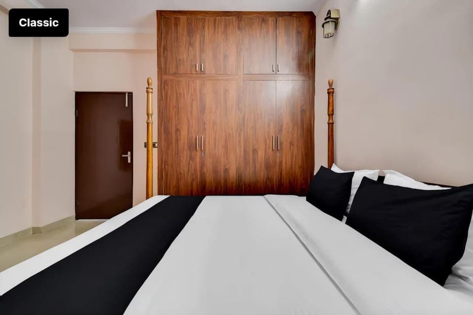 Bed, Photo of the whole room, Bedroom, wardrobe