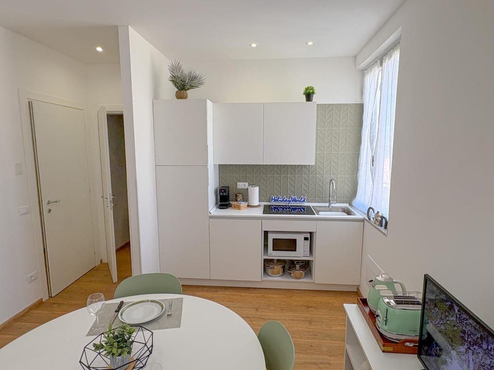 Kitchen or kitchenette, Living room, Dining area, stove