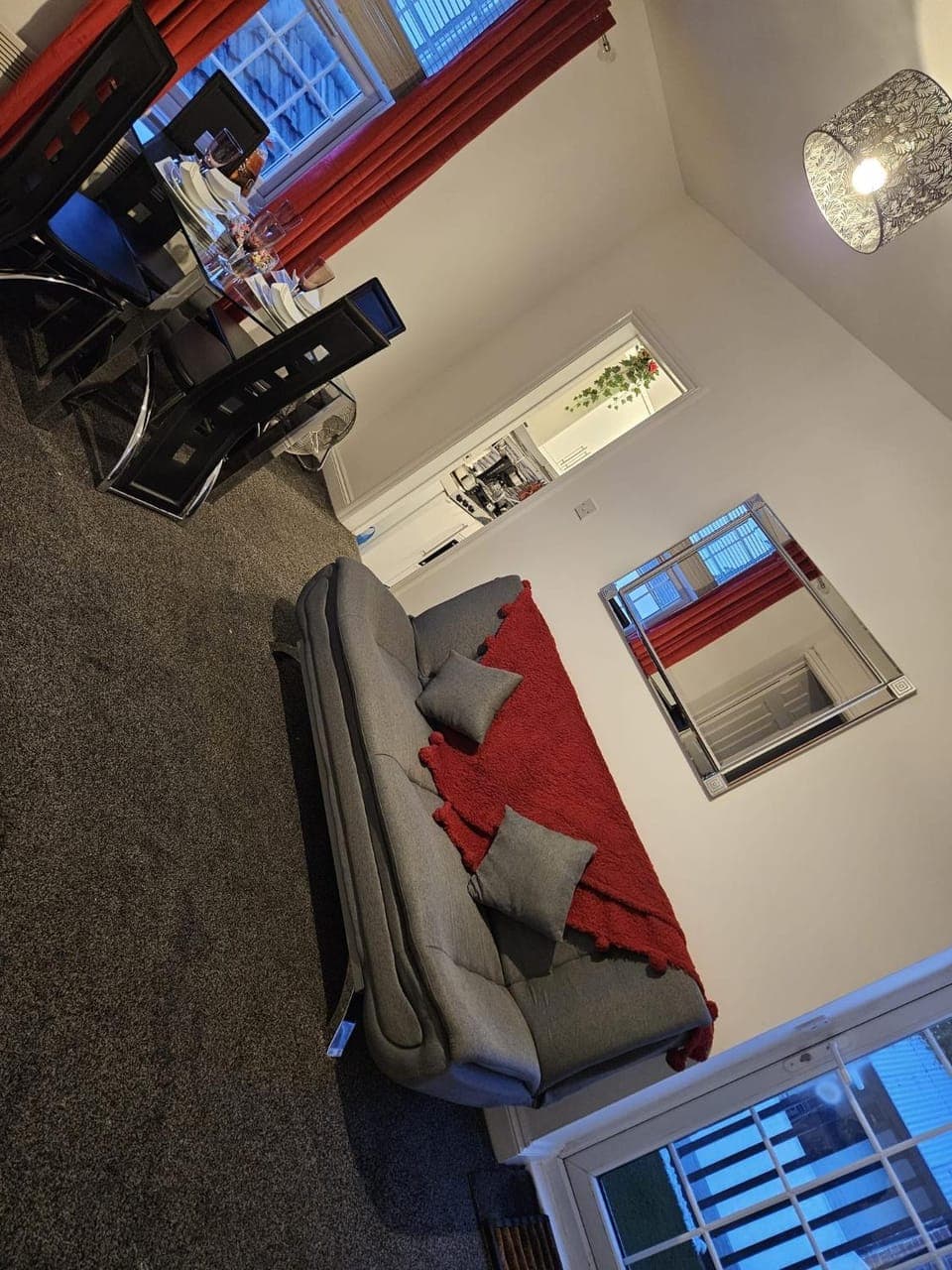 Living room, Seating area