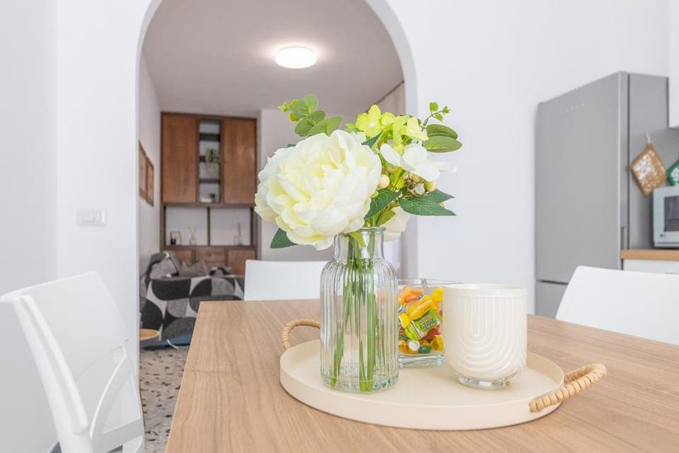 Kitchen or kitchenette, Living room, Dining area