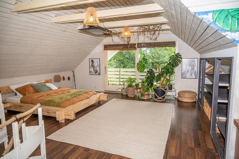 Bed, Balcony/Terrace, Photo of the whole room, Bedroom, Garden view